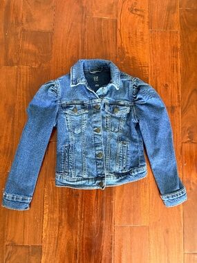 NWOT girls Gap puff sleeve denim jacket